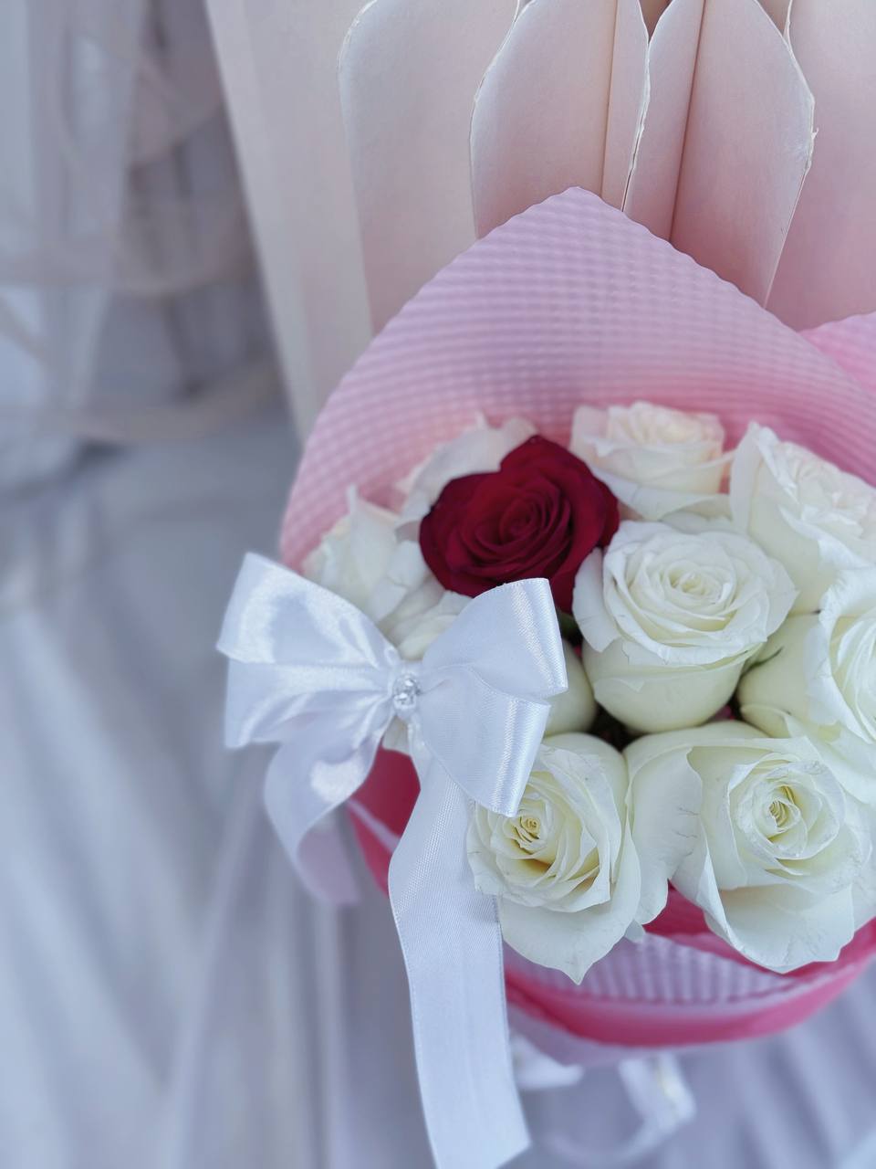 Rainbow Kisses (Fresh Flower) - Image 5