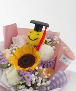 Graduation Bouquet Sunflower Corona Jubilare - Image 2