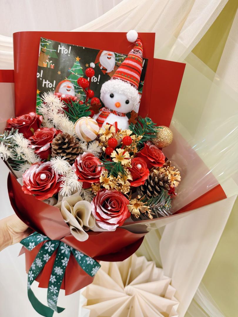 Snowy Christmas Noel (Soap flower)
