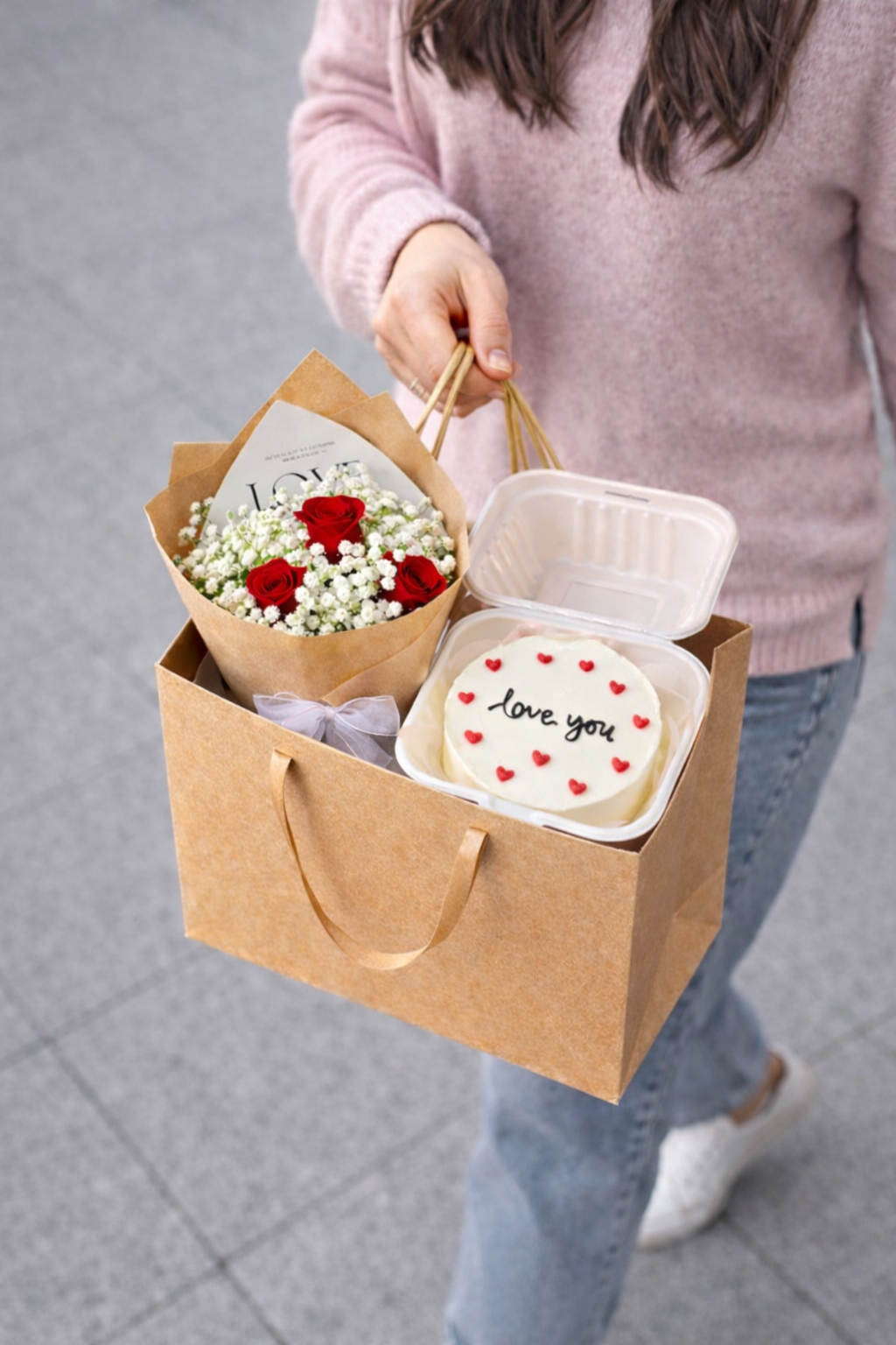 Love in a Bag (Fresh flower) - Image 2