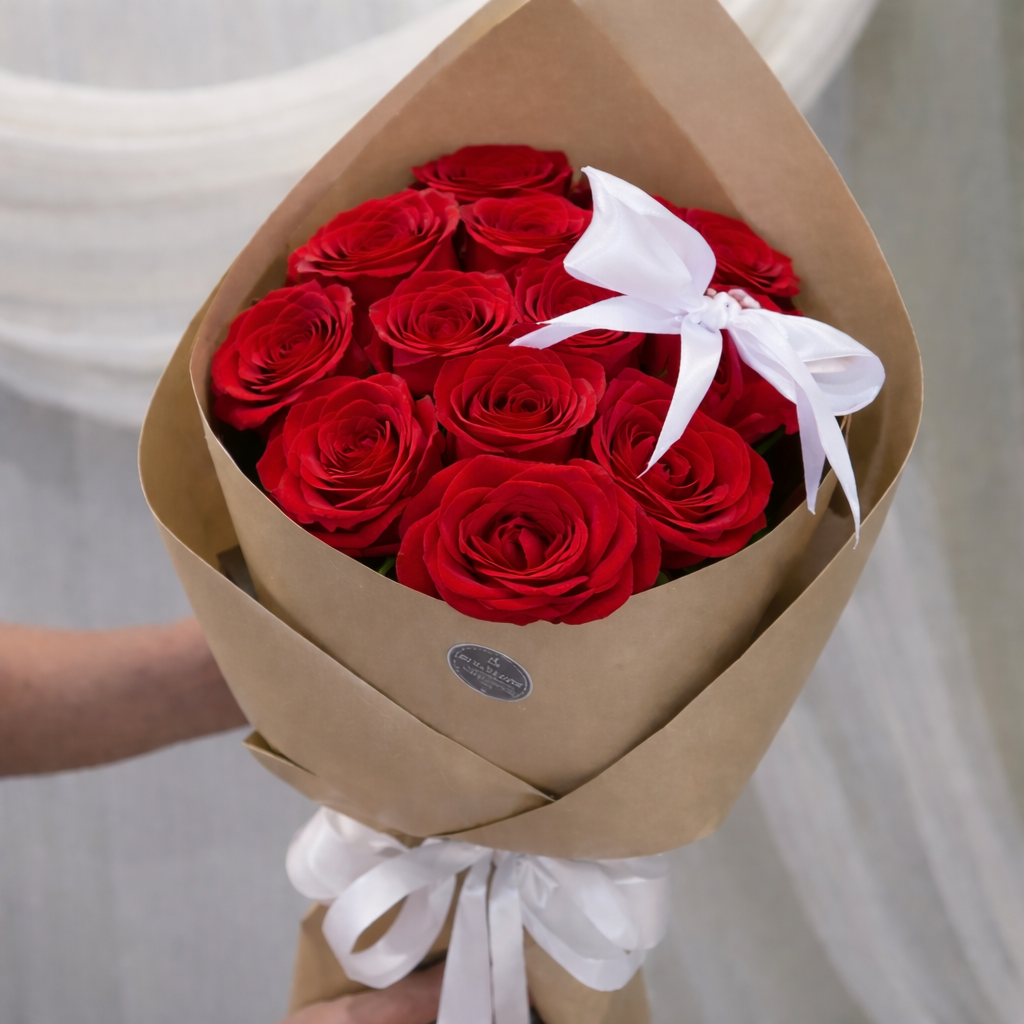 Rose Bouquet White Beauty - Image 3