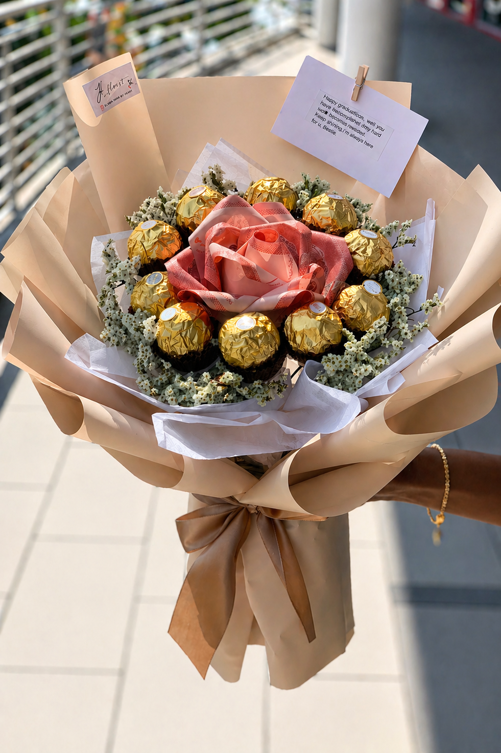 Milk Tea Ferrero (Money Bouquet)