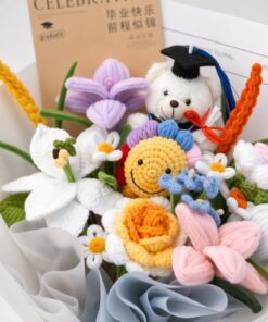 Crochet Bouquet Congrats Graduate - Image 2