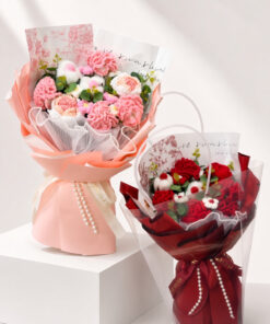 Crochet Rose Bouquet Pearl Romance
